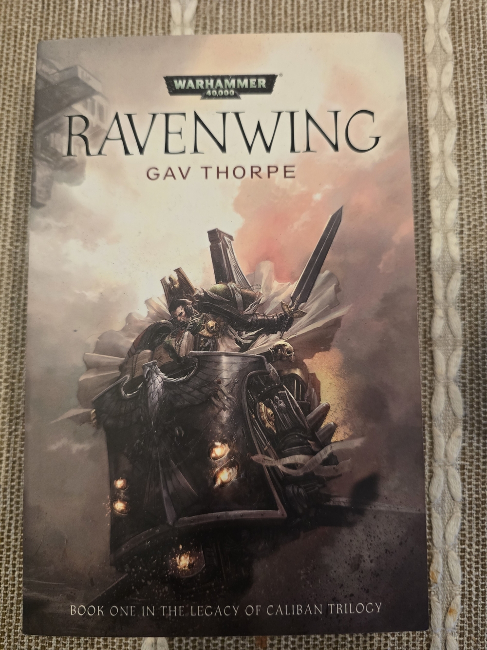 Warhammer 40,000 Ravenwing by Gav Thorpe - Dark Gray & Black Cover